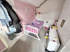 Bedroom- click for photo gallery